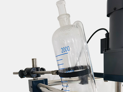 100L सिंगल लेयर ग्लास रिएक्टर विवरण - लगातार दबाव फ़नल, प्रतिक्रिया केतली में तरल खिला सकता है।